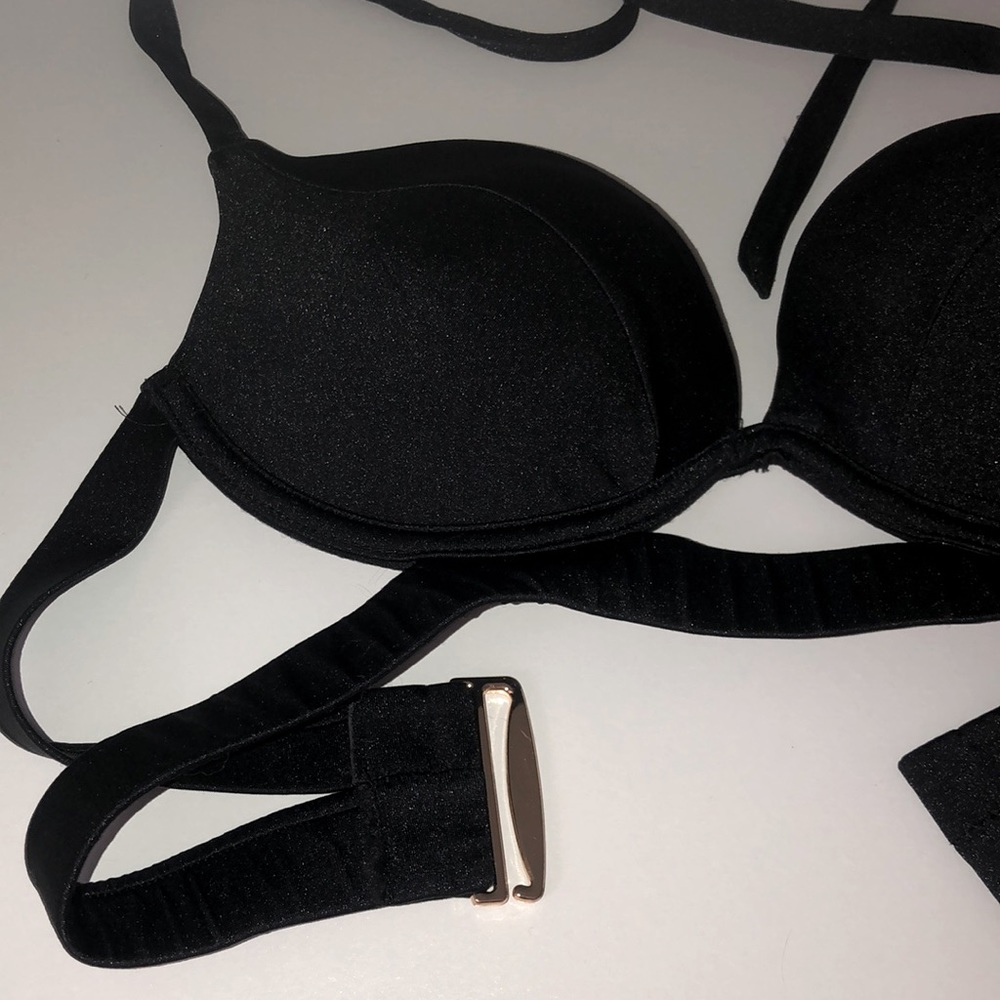 Victoria’s Secret Bikini Top